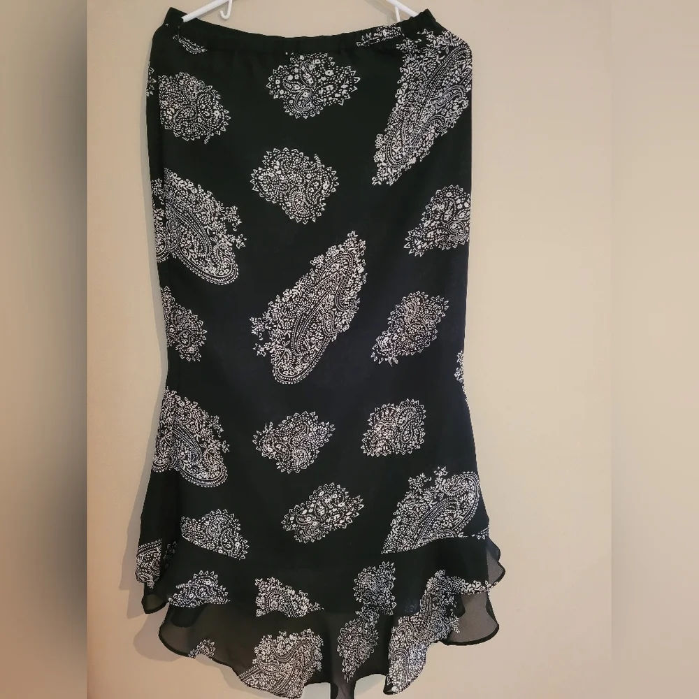 Milano Black and White Ruffled Trumpet Midi Skirt - Picture 4 of 5